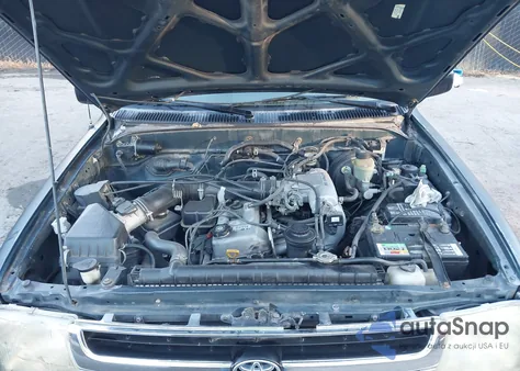 1998 Toyota Tacoma from USA, damaged, VIN 4TAVL52N6WZ079631